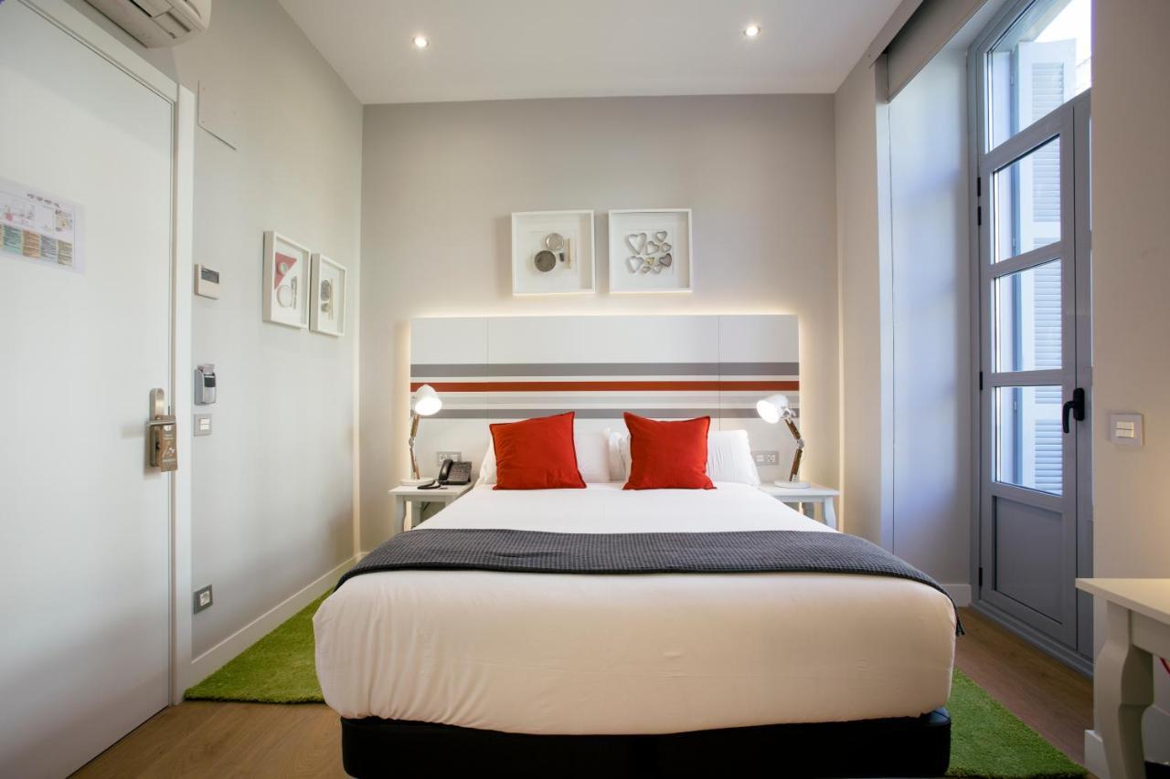 Legazpi Doce Rooms & Suites San Sebastián Pokoj fotografie