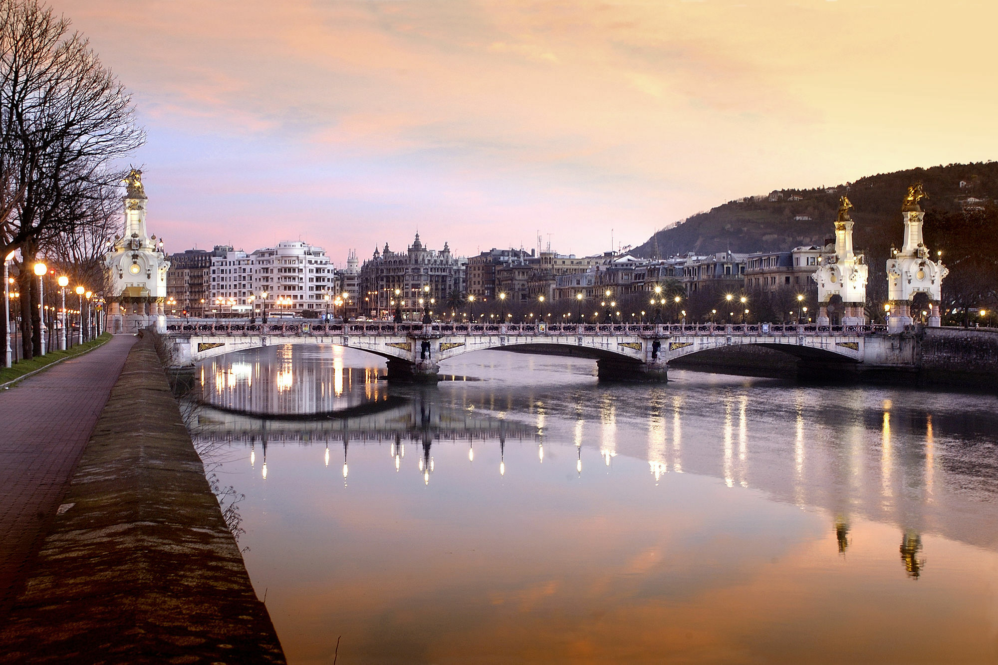 Legazpi Doce Rooms & Suites San Sebastián Exteriér fotografie